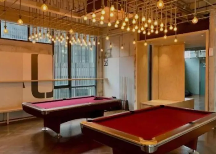 Royal Place- Tamarind Suite