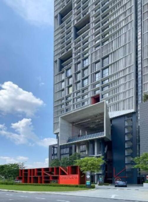 Royal Place- Tamarind *